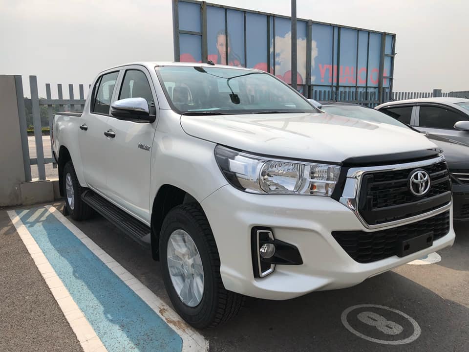 toyotahiluxnhakhau