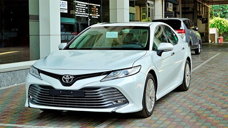 Có nên mua camry cũ? Nên mua xe camry cũ đời nào?