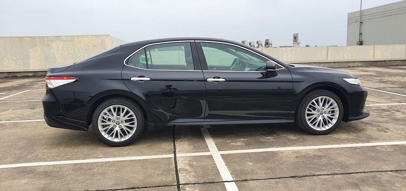 Giá xe Camry cũ bao nhiêu? Có nên mua xe Camry cũ không?