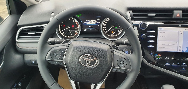 Giá xe Camry cũ bao nhiêu? Có nên mua xe Camry cũ không?