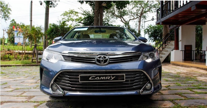 Giá xe Camry cũ bao nhiêu? Có nên mua xe Camry cũ không?