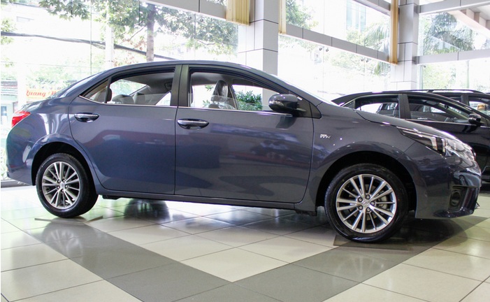 Mua xe Toyota Corolla Altis ở đâu uy tín?