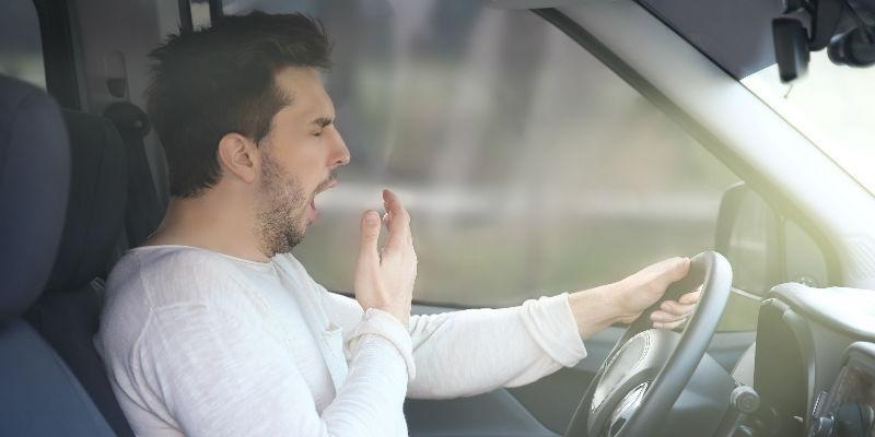 Những yếu tố gây mất tập trung khi lái xe và cách khắc phục