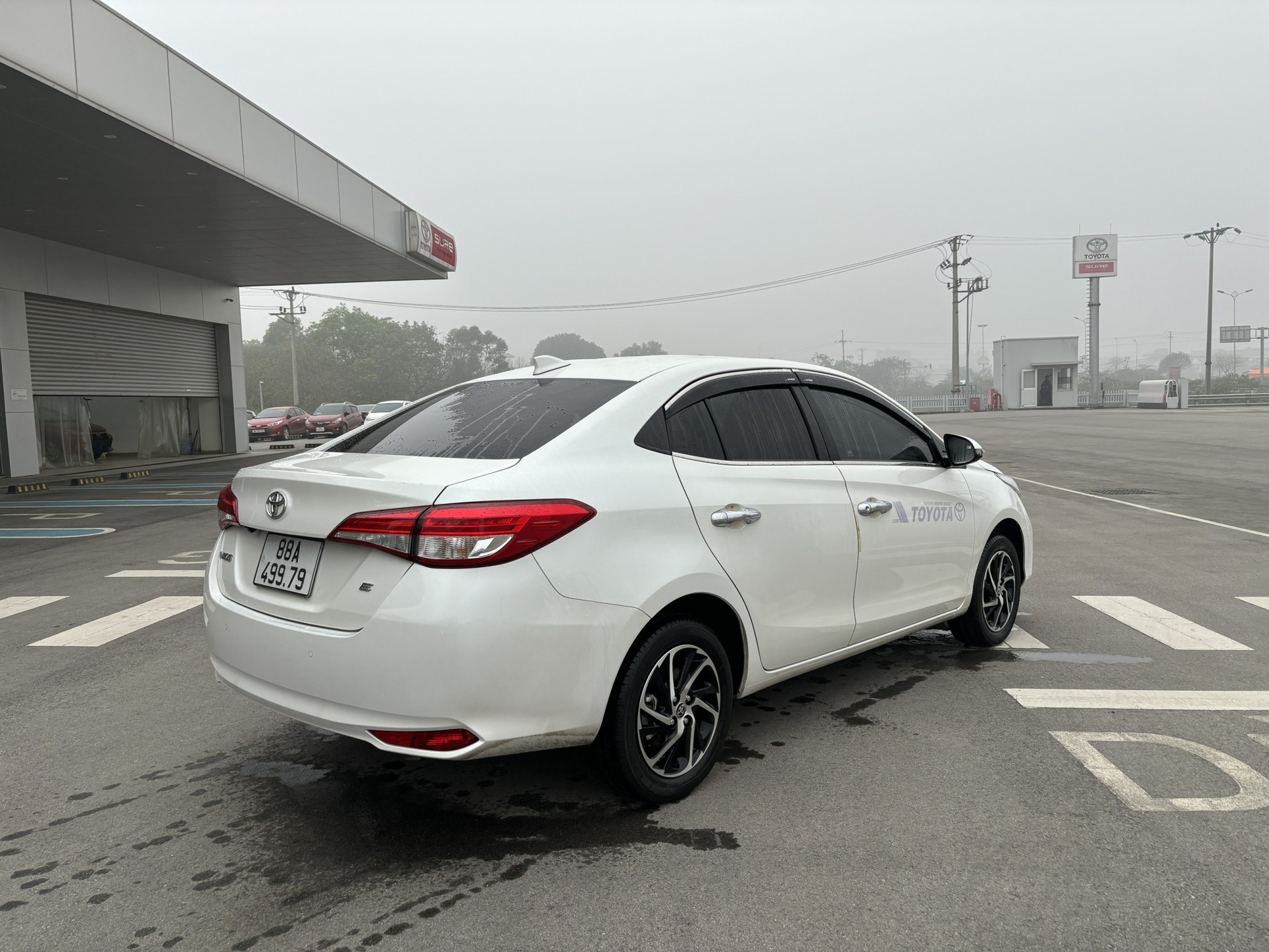 Xe Cũ Vios E Số sàn 2022 Màu Trắng