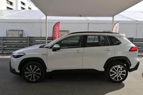 Đánh giá tổng quan ngoại thất Toyota Cross 2022