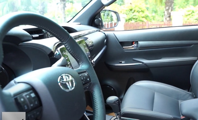 Toyota Hilux 2022: Đánh giá chi tiết