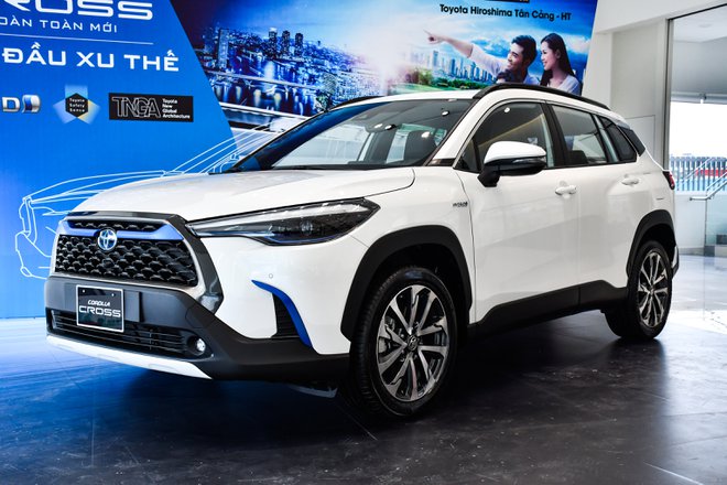 Xe Toyota Corolla Cross 2022: Giá Lăn Bánh Và Khuyến Mại