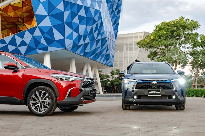 Xe Toyota Corolla Cross 2022: Giá Lăn Bánh Và Khuyến Mại