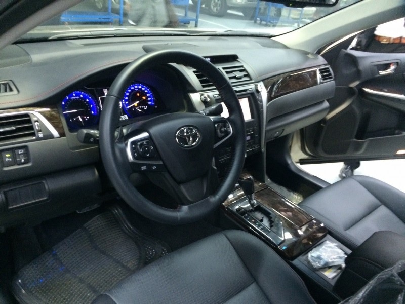 Phải làm gì khi các đèn cảnh báo lỗi trên toyota phát sáng?