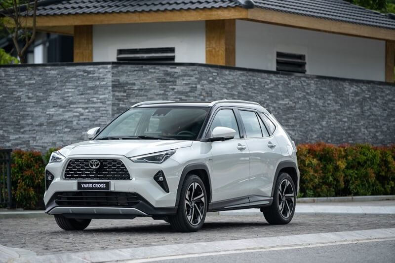 Nên mua Toyota Yaris hay Ford Fiesta thời điểm này?