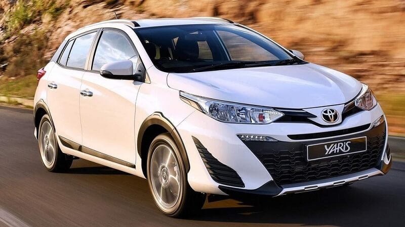 So sánh Toyota Yaris và Mazda 3