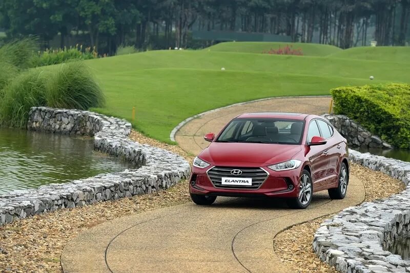 Só sánh Toyota Vios và Hyundai Elantra qua khả năng vận hành