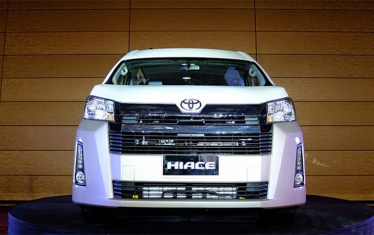 Toyota Hiace - mẫu xe toyota nhập khẩu