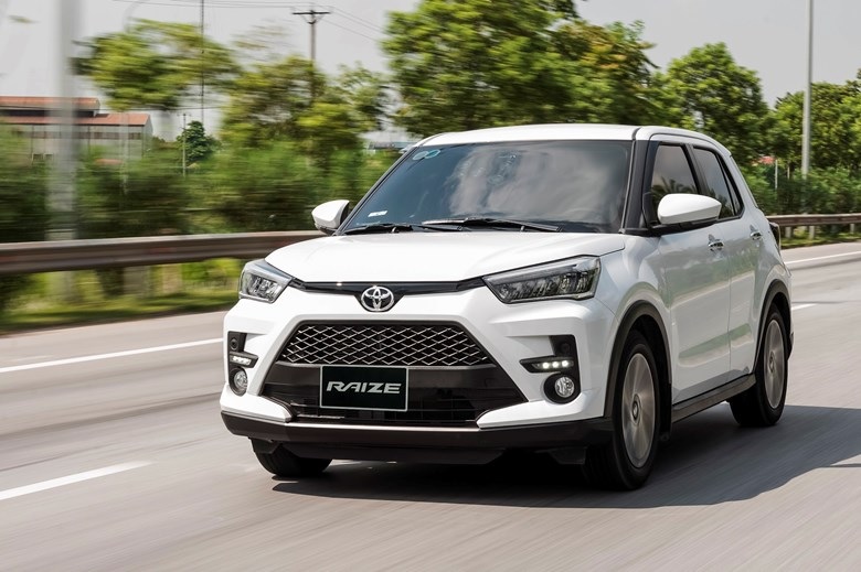 So sánh Toyota Raize và Honda Brio qua ngoại thất