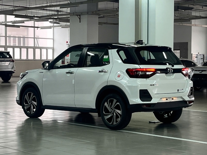 So sánh Toyota Raize và Honda Brio qua hệ thống an toàn