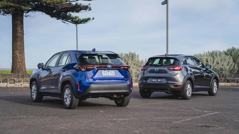So sánh Mazda CX3 và Yaris Cross qua thân xe