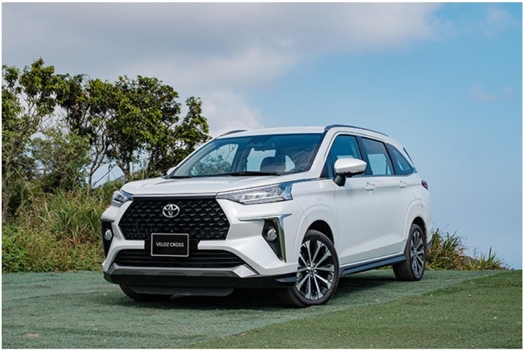 So sánh Toyota Veloz và Toyota Rush qua hệ thống an toàn