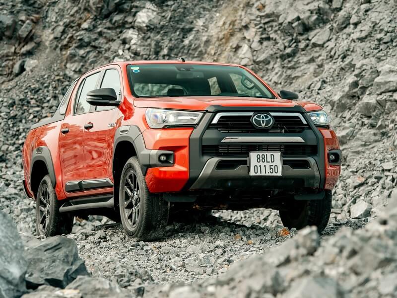 Toyota Vĩnh Phúc - Đại lý cung cấp Toyota Hilux giá tốt chính hãng