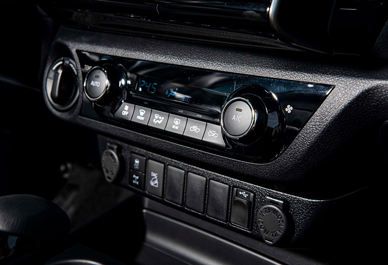 Đánh giá Toyota Hilux 2025 qua hệ thống âm thanh