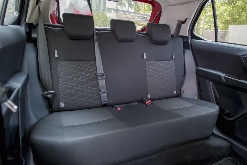 So sánh Toyota Wigo và Mitsubishi Attrage