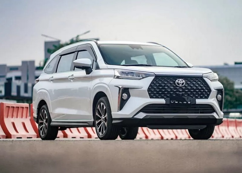 Nên mua Veloz Cross hay Corolla Cross thời điểm hiện tại?