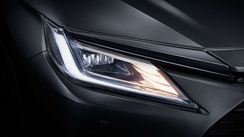 Có nên độ đèn xe Toyota không?