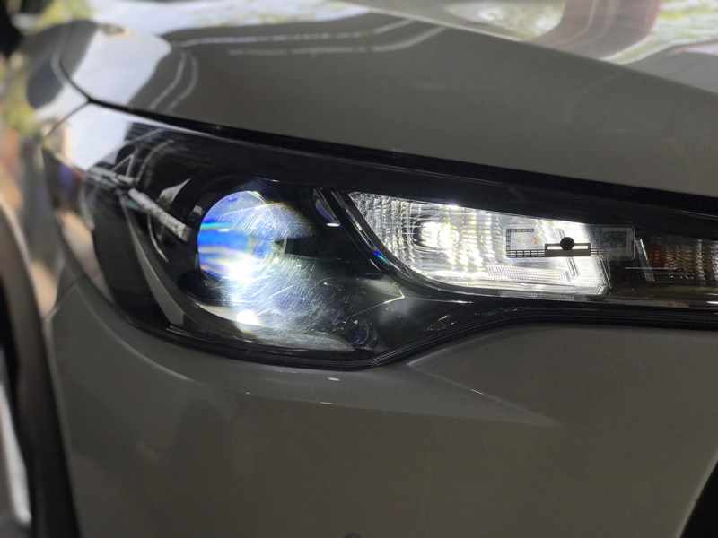Độ đèn xe Toyota là gì?