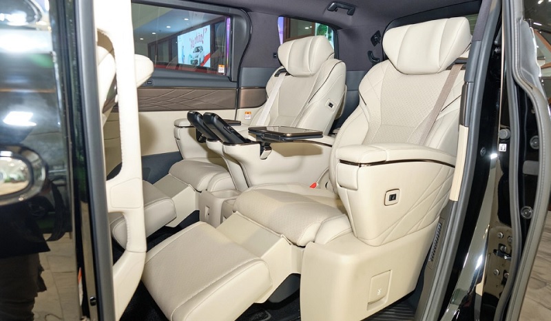 So sánh Toyota Alphard và Sienna​ qua ghế ngồi