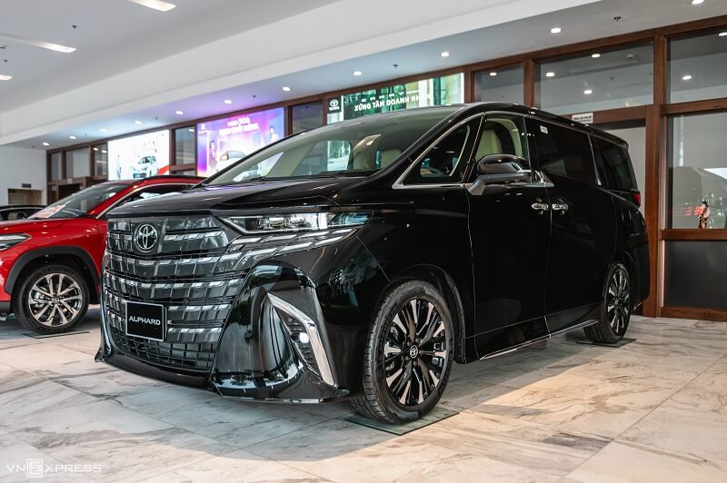 So sánh Toyota Alphard và Sienna​ qua tiêu hao năng lượng