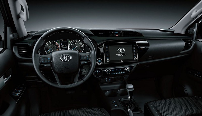 Nội thất xe Toyota Hilux 2025