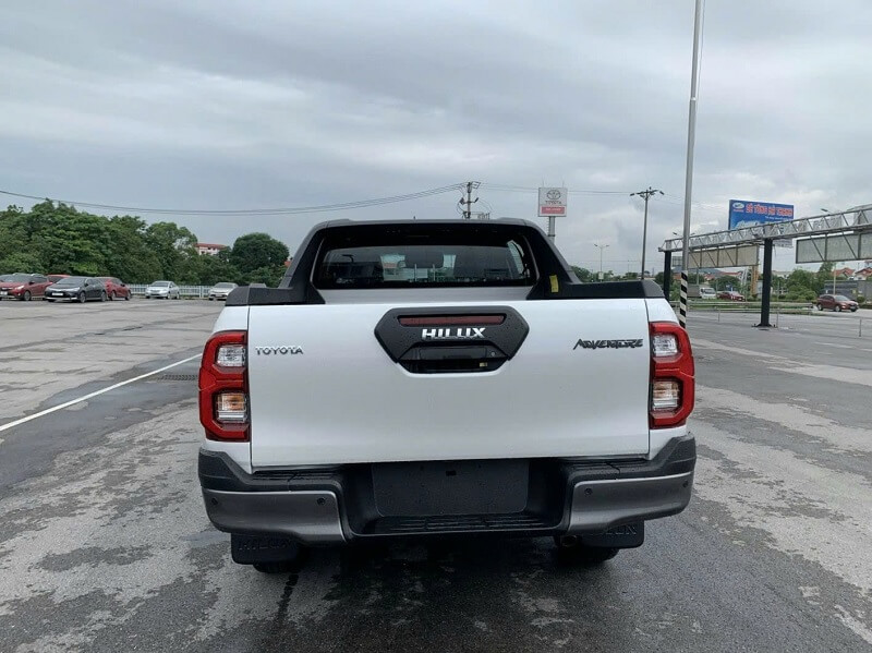 Toyota Vĩnh Phúc - Địa chỉ cung cấp xe Toyota Hilux 2025 chính hãng giá tốt