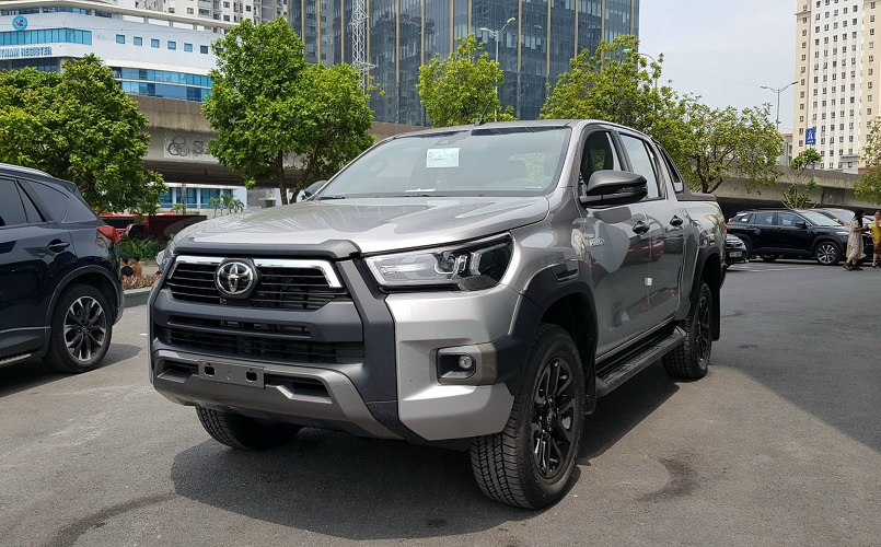 Màu sắc xe Hilux hợp với mệnh Thủy