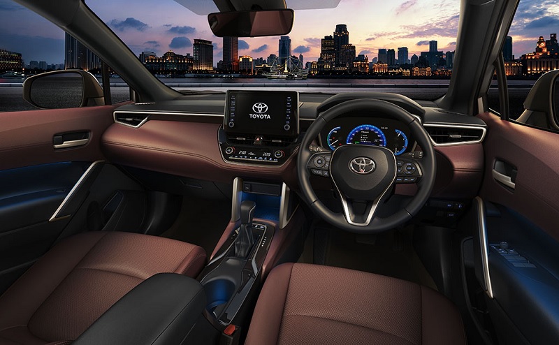 So sánh Toyota Vios và Toyota Corolla Cross qua trang bị tiện ích