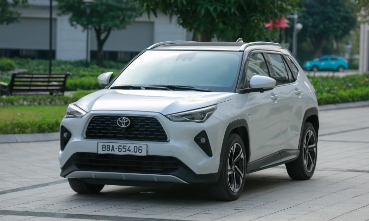 So sánh Toyota Yaris Cross và Toyota Wigo qua hệ thống an toàn