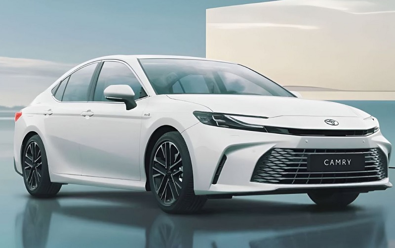 So sánh Toyota Yaris Cross và Toyota Camry qua chi phí bảo dưỡng