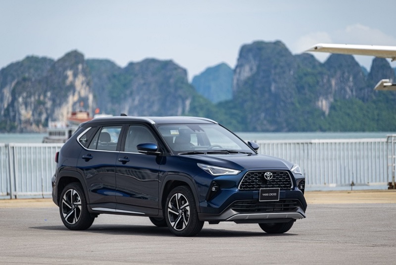 So sánh Toyota Yaris Cross và Toyota Corolla Altis qua ngoại thất