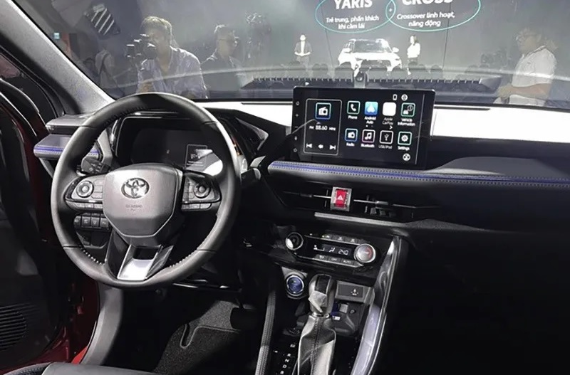 So sánh Toyota Yaris Cross và Toyota Corolla Altis qua trang bị tiện ích