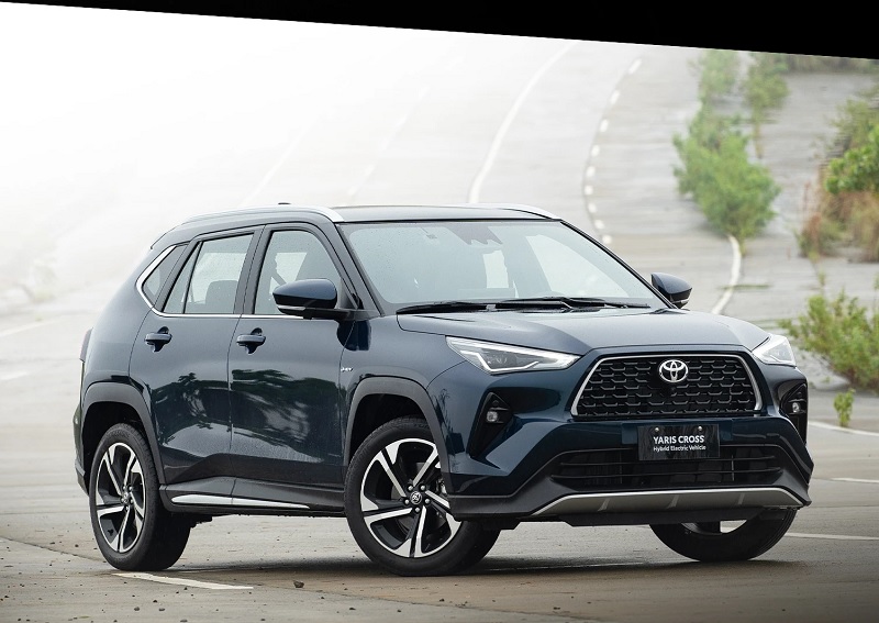 So sánh Toyota Yaris Cross và Toyota Innova qua động cơ vận hành