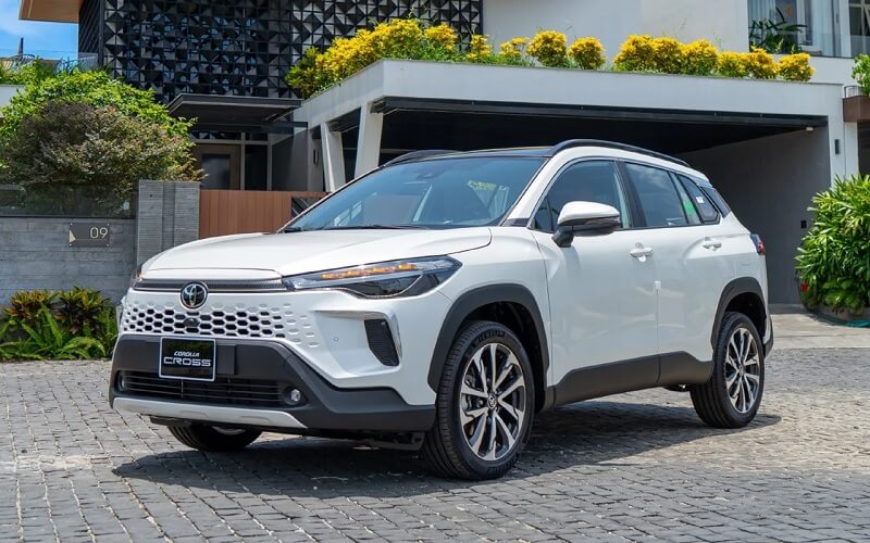 Toyota Corolla Cross và Toyota Fortuner qua kích thước