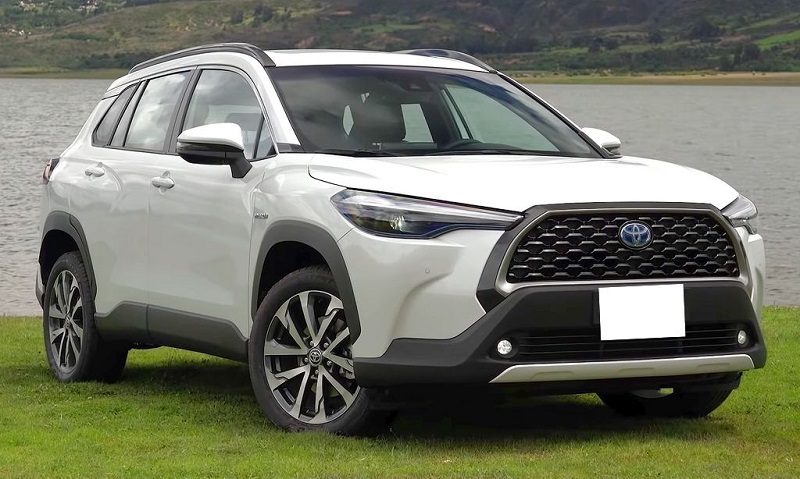 So sánh Toyota Corolla Cross và Toyota Innova qua hệ thống an toàn