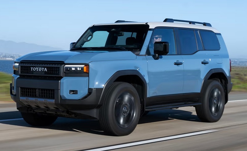 Toyota Raize và Land Cruiser