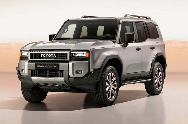 Toyota Raize và Land Cruiser