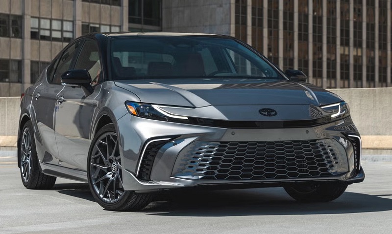 Đối tượng phù hợp Toyota Raize và Toyota Camry