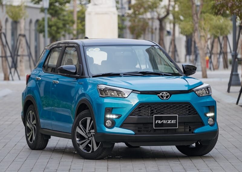 So sánh Toyota Raize và Toyota Fortuner kích thước và khoảng sáng gầm