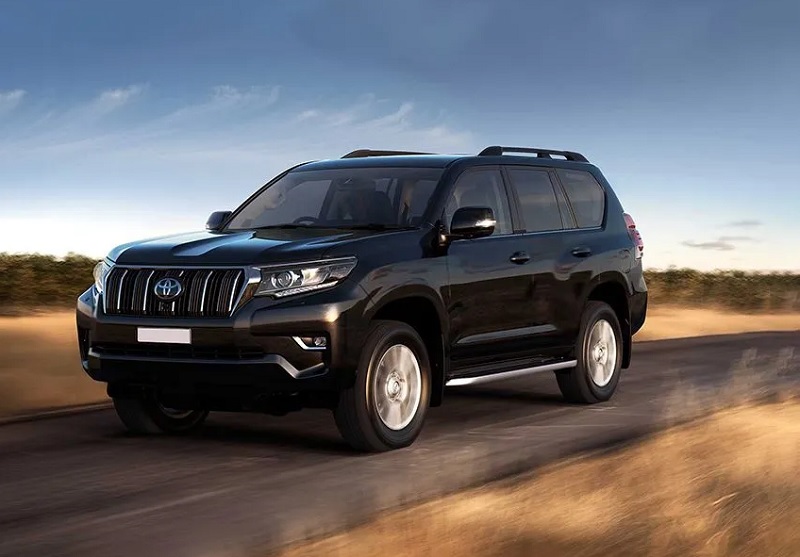 Toyota Raize và Toyota Prado