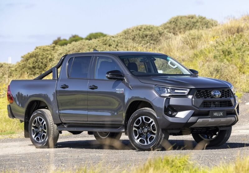 Toyota Yaris Cross và Toyota Hilux qua qua chi phí bảo dưỡng