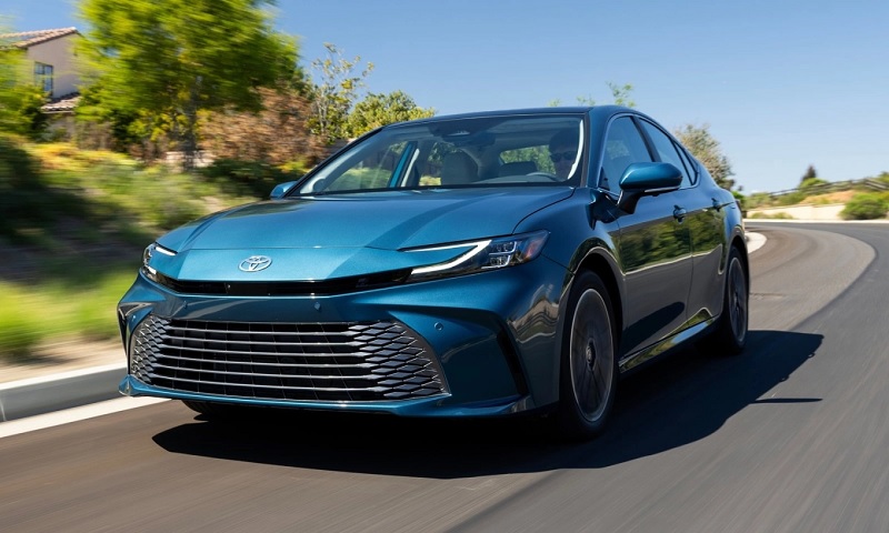 Đối tượng nên sử dụng Toyota Camry và Toyota Innova?