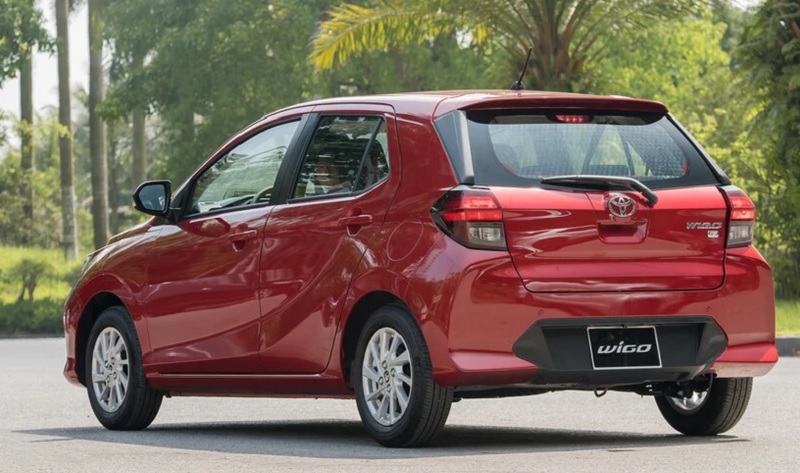 So sánh Toyota Veloz Cross và Toyota Wigo qua cảm giác lái