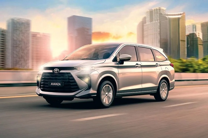 So sánh Toyota Avanza và Toyota Innova qua giá bán