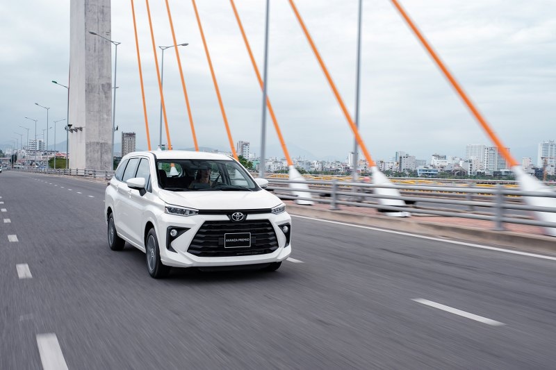 So sánh Toyota Avanza và Toyota Innova qua khả năng vận hành